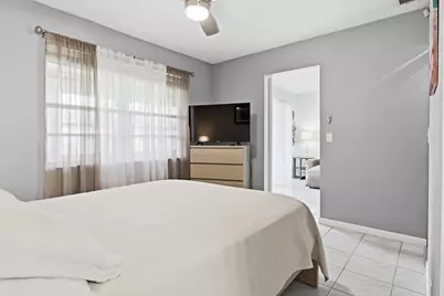 232 Lake Meryl Drive, West Palm Beach, FL 33411 - Photo 22