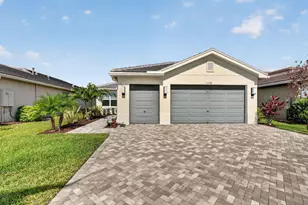 11758 SW Coral Cove Pkwy, Port Saint Lucie, FL 34987 - Photo 2