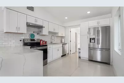 218 Glouchester Street, Boca Raton, FL 33487 - Photo 4