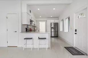 218 Glouchester St, Boca Raton, FL 33487 - Photo 6