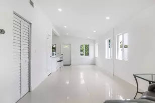 218 Glouchester St, Boca Raton, FL 33487 - Photo 14