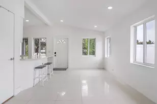 218 Glouchester St, Boca Raton, FL 33487 - Photo 14