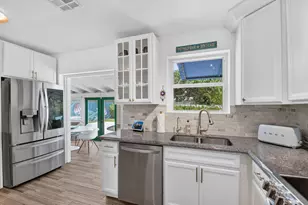 367 Putnam Ranch Rd, West Palm Beach, FL 33405 - Photo 14