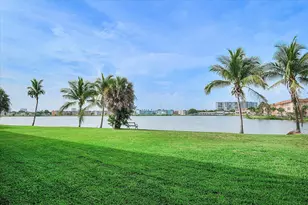 19001 NE 14th Ave, Miami, FL 33179 - Photo 28