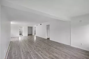 19001 NE 14th Ave, Miami, FL 33179 - Photo 14