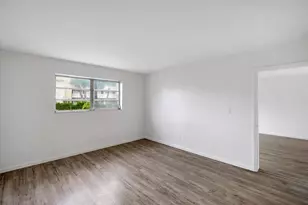 19001 NE 14th Ave, Miami, FL 33179 - Photo 18