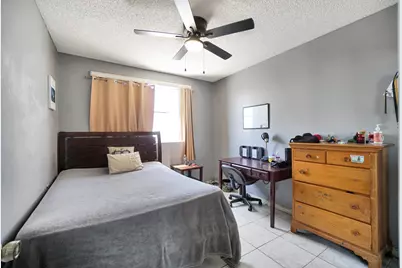 1067 W 43rd Place #68, Hialeah, FL 33012 - Photo 16