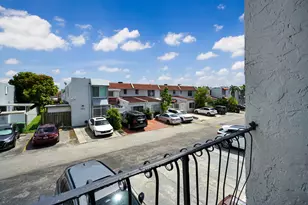 1067 W 43rd Pl, Hialeah, FL 33012 - Photo 8