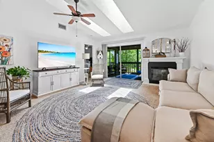 8259 SE Croft Cir, Hobe Sound, FL 33455 - Photo 2