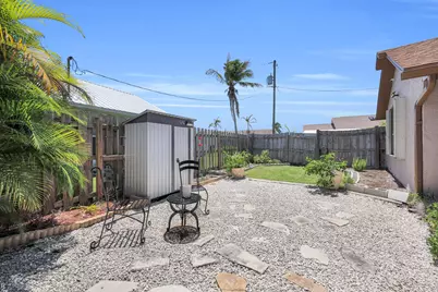 2698 SE Calusa Avenue, Port Saint Lucie, FL 34952 - Photo 30