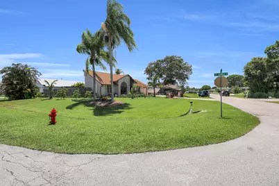 2698 SE Calusa Avenue, Port Saint Lucie, FL 34952 - Photo 36