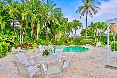 1421 N Lake Way, Palm Beach, FL 33480 - Photo 2