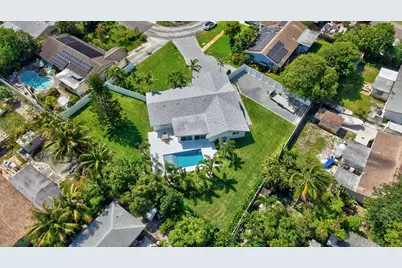 135 SE 28th Court, Boynton Beach, FL 33435 - Photo 76