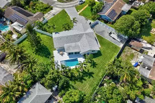 135 SE 28th Ct, Boynton Beach, FL 33435 - Photo 76