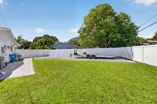 135 SE 28th Ct, Boynton Beach, FL 33435 - Photo 56