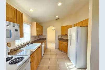 12827 Hampton Lakes Circle, Boynton Beach, FL 33436 - Photo 10