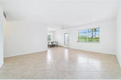 552 Normandy L Lane #l, Delray Beach, FL 33484 - Photo 4