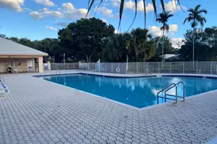 2102 Appleton Ct, Palm Beach Gardens, FL 33403 - Photo 14