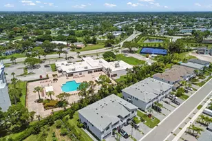 7618 Tahiti Ln, Lake Worth, FL 33467 - Photo 22