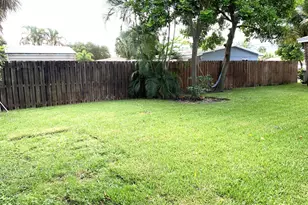 2219 SE 13th St, Pompano Beach, FL 33062 - Photo 12