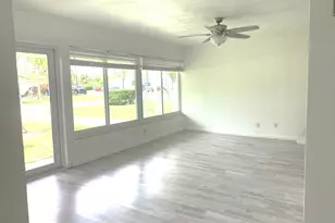 2219 SE 13th St, Pompano Beach, FL 33062 - Photo 10