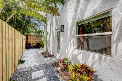 721 Franklin Road, West Palm Beach, FL 33405 - Photo 24