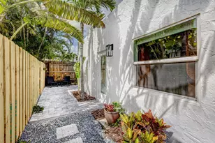 721 Franklin Rd, West Palm Beach, FL 33405 - Photo 24