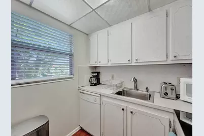 232 Farnham J #232, Deerfield Beach, FL 33442 - Photo 24