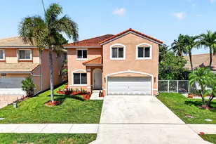 6233 Willoughby Cir, Lake Worth, FL 33463 - Photo 2