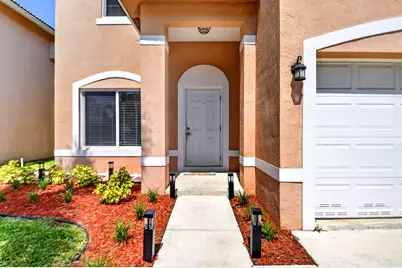 6233 Willoughby Circle, Lake Worth, FL 33463 - Photo 4
