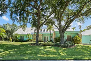 220 SW Willow Lake Trail, Stuart, FL 34997 - Photo 2
