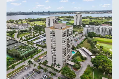 2425 Presidential Way #1006, West Palm Beach, FL 33401 - Photo 4