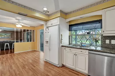 3145 NW 116th Avenue, Coral Springs, FL 33065 - Photo 14
