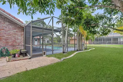 3145 NW 116th Avenue, Coral Springs, FL 33065 - Photo 26
