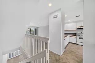 1998 NE 7th St, Deerfield Beach, FL 33441 - Photo 12