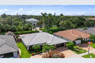 5223 Deerhurst Crescent Circle, Boca Raton, FL 33486 - Photo 2