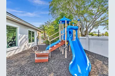556 Sanderling Circle, Deerfield Beach, FL 33442 - Photo 28