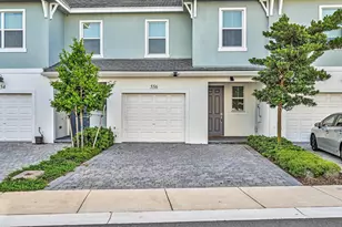 556 Sanderling Cir, Deerfield Beach, FL 33442 - Photo 2