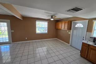 337 Hernando St, Fort Pierce, FL 34949 - Photo 6