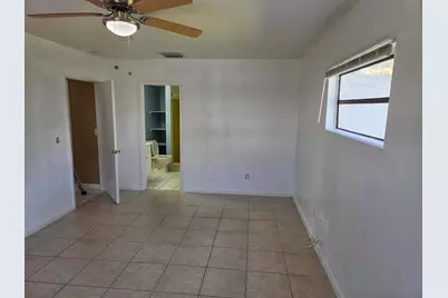 337 Hernando Street, Fort Pierce, FL 34949 - Photo 2
