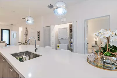 8045 NW 104th Avenue #Unit 7, Doral, FL 33178 - Photo 10