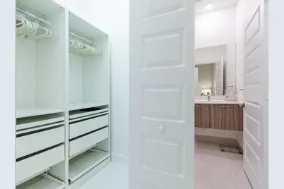 8045 NW 104th Avenue #Unit 7, Doral, FL 33178 - Photo 16