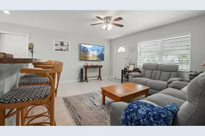 3231 Vassallo Avenue, Palm Springs, FL 33461 - Photo 2