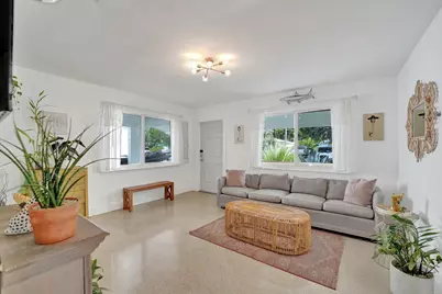 180 NW 48th Court, Oakland Park, FL 33309 - Photo 10