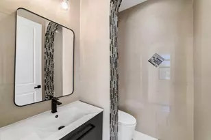 9065 Watercrest Cir E, Parkland, FL 33076 - Photo 14