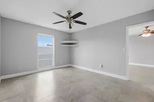 7980 N French Dr, Pembroke Pines, FL 33024 - Photo 16