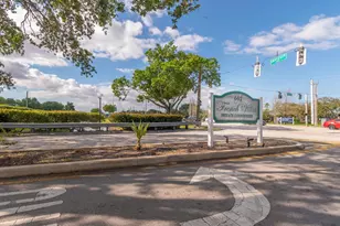 7980 N French Dr, Pembroke Pines, FL 33024 - Photo 2