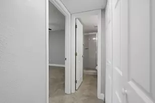 7980 N French Dr, Pembroke Pines, FL 33024 - Photo 22