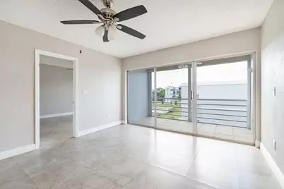 7980 N French Drive #Unit 3-305, Pembroke Pines, FL 33024 - Photo 10