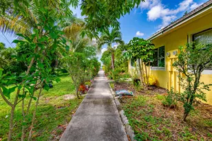2501 Taylor St, Hollywood, FL 33020 - Photo 2